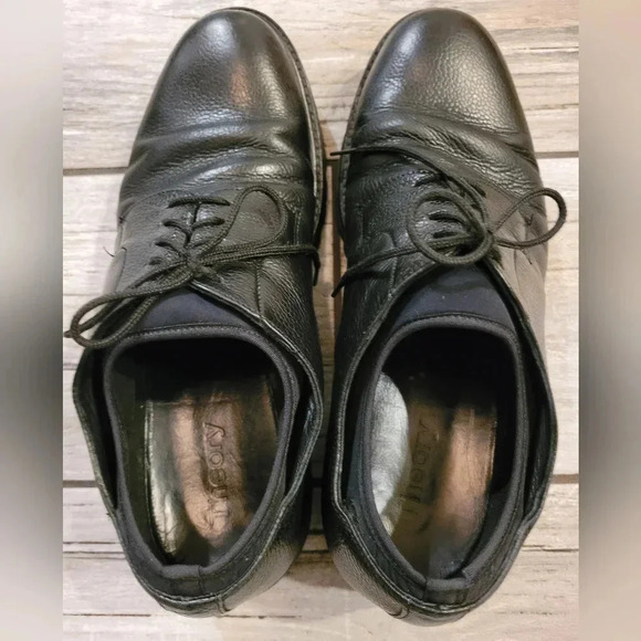 THEORY Men's black calfskin leather lace-up round toe minimalist oxfords 8.5 - Picture 7 of 16